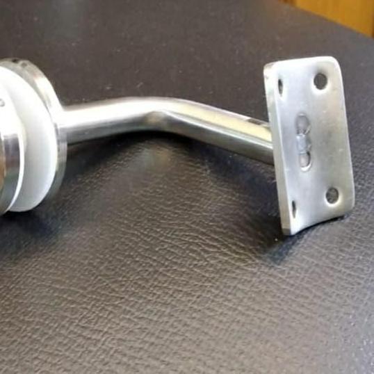 Railing support kaca sus 304 pegangan tangga ke kaca