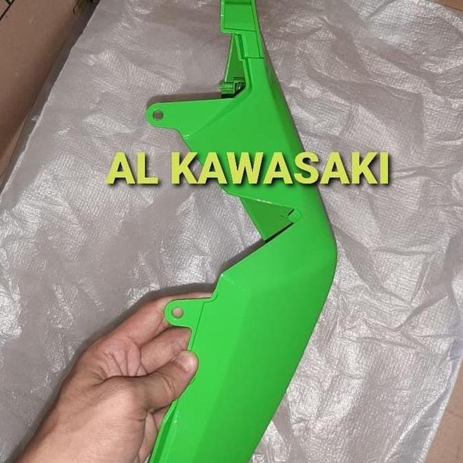 cover body bodi belakang ninja 250 fi 250fi old kanan hijau orinal