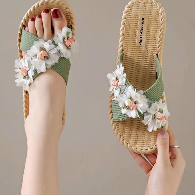 STYLE FASHION SENDAL BUNGA WANITA AH COLLECTION Sandal Cewek Karet Putih STYLE FASHION