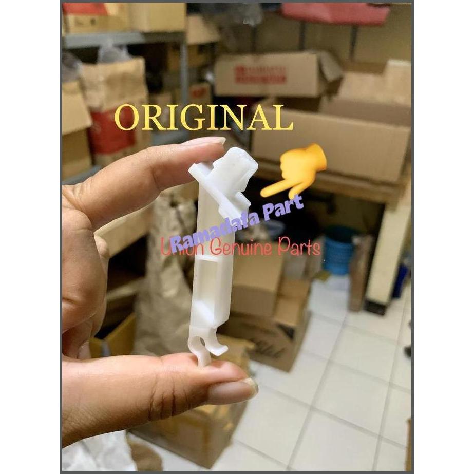 Onderdil Mobil Kancing Klip Cantolan Tiang Kap Mesin Grand New Avanza Xenia Original