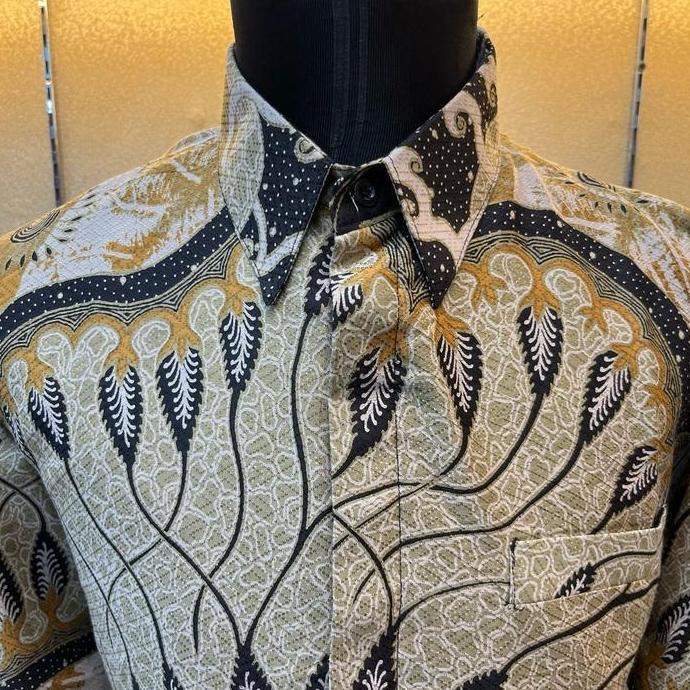 KEMEJA BATIK PRIA LENGAN PANJANG BAHAN DOBBY LAPISAN FURING TRIKODE GOLDEN EXCLUSIVE THAMRIN CITY JA