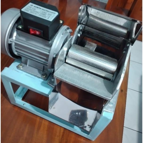 Parutan Kelapa Listrik 11Cm