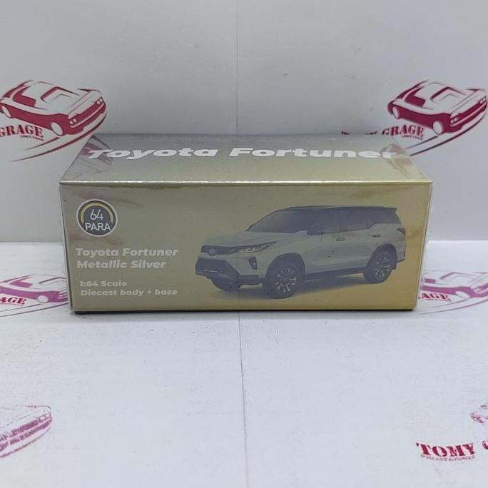 Para 64 2023 Toyota Fortuner Metallic Silver