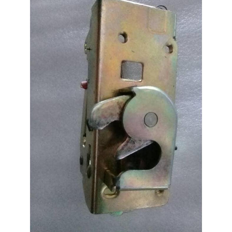Door lock mitsubishi colt t120 lama Lp