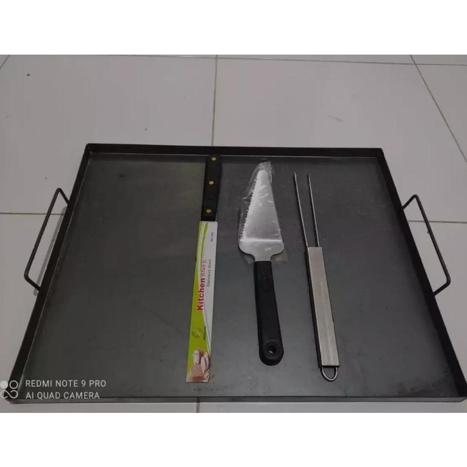 Wajan Datar Kotak 1 Set Lengkap Anti Lengket Uk 35X45 Cm Baja Hitam + Pisau Roti Bakar Dua Sisi Panj