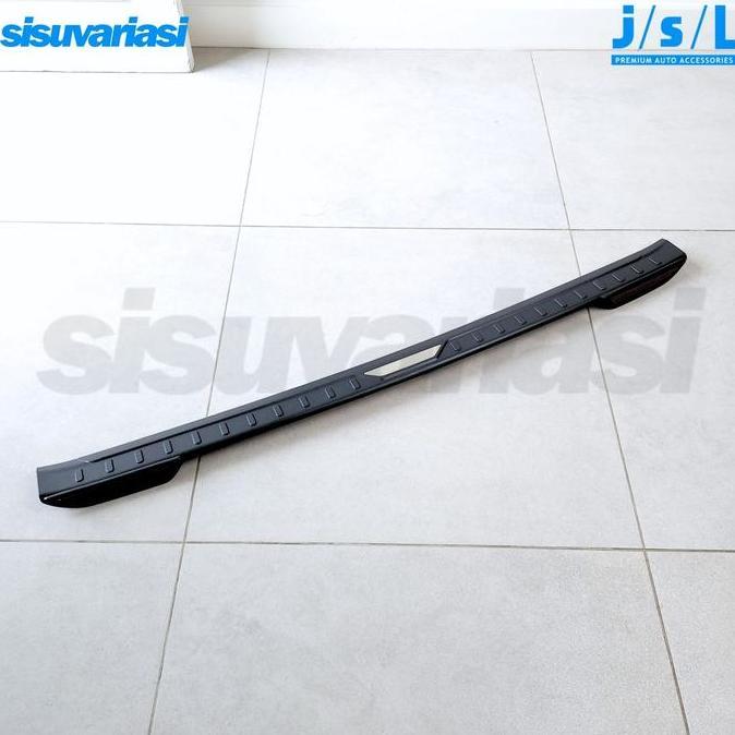 SILLPLATE BELAKANG REFLECTOR AVANZA 2019-2021  JSL AKSESORIS MOBIL STYLISH & FUNGSIONAL PROMO