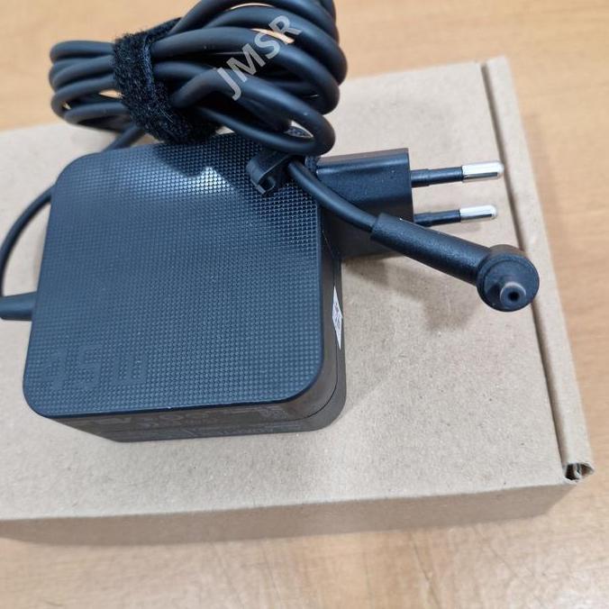 ORI Adaptor Charger Casan Laptop Asus M415D M415DA M415 19V 2,37A 45W