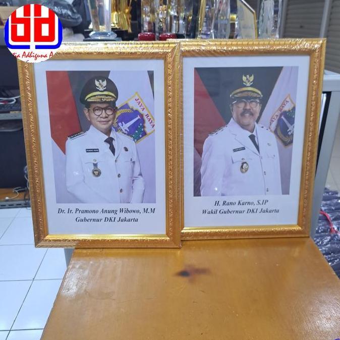 bingkai foto gubernur dan wakil gubernur dki ukuran 35 x 45 cm