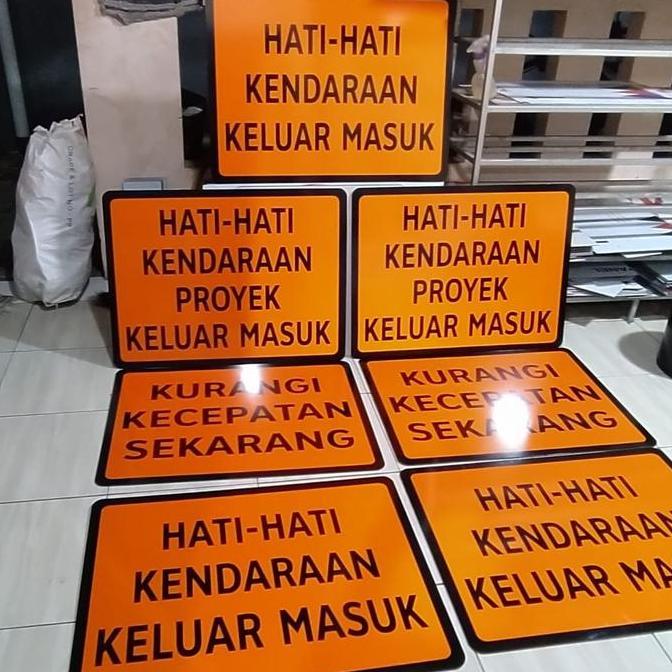 Daun Rambu Lalu Lintas Ukuran 60 cm. 2 Muka / 2 Sisi