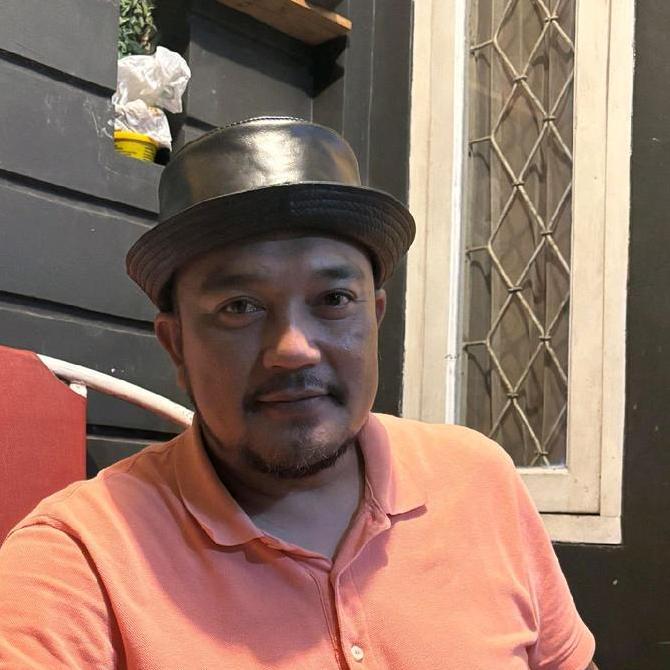 Punyakamu- Topi Bucket Hat Kulit Domba Garut Model Rimba Polos Coklat Dan Hitam Pria Nita