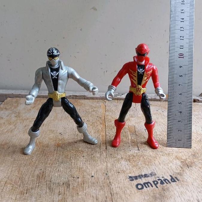 2 PCS FIGURE POWER RANGERS SUPER MEGAFORCE CS99