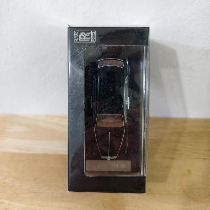 Rolls Royce Phantom VII Black Diecast Koleksi Mobil Mainan Mini Scale 1/64 Dengan Kotak Akrilik Coco