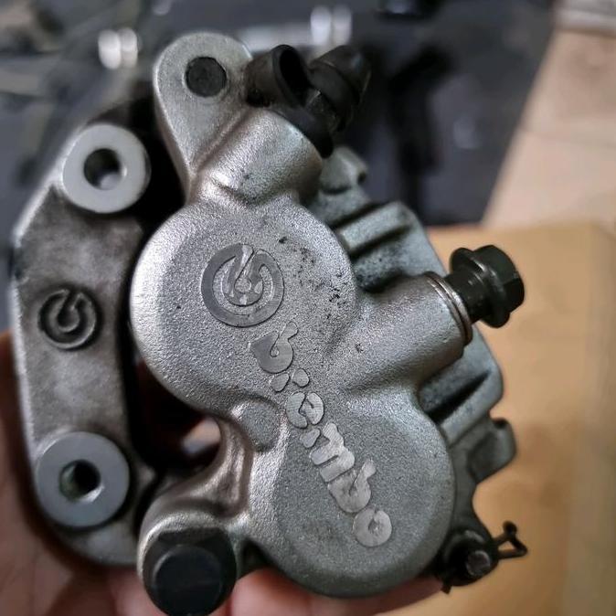 Kaliper Depan Brembo Se Trail Ktm 125 200 250 2001-05