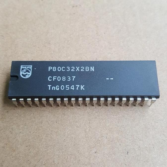 P80C32 IC / TRANSISTOR CA27