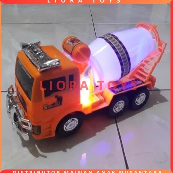 Mainan Anak Mobil Truk Konstruksi Mixer Molen Cement Bump And Go Pakai Baterai Berlampu Dan Bersuara