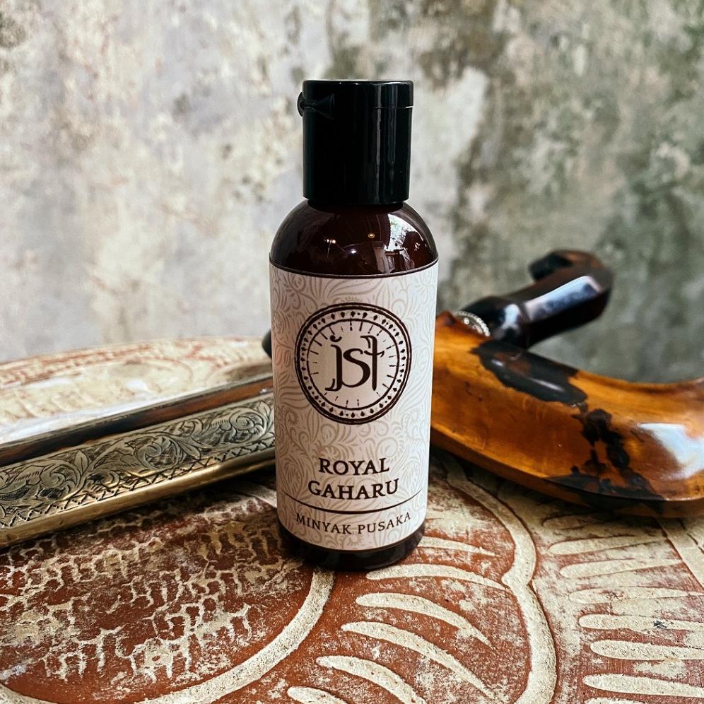 Minyak Pusaka Royal Gaharu Untuk Merawat Keris Dengan Essential Oil Asli Bukan Kimia Ukuran 60 ml