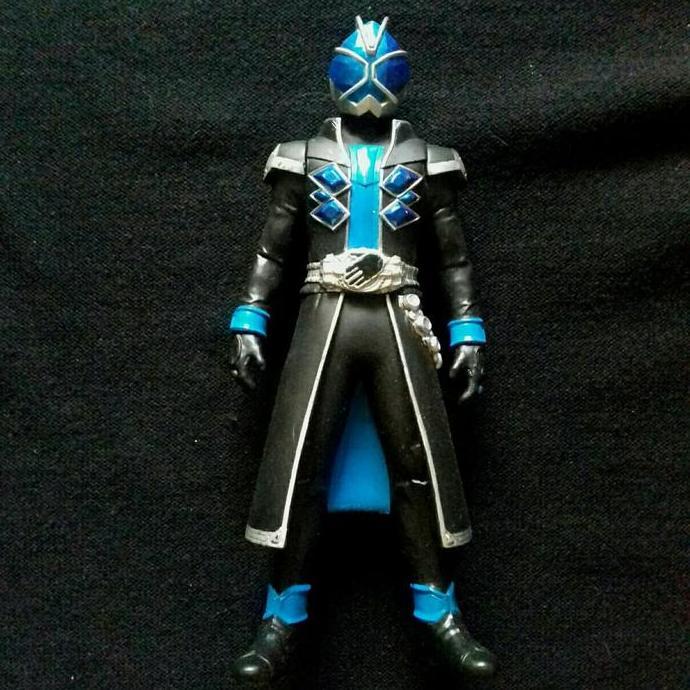 RHS 17 Cm Kamen Rider Wizard Water Style by Bandai