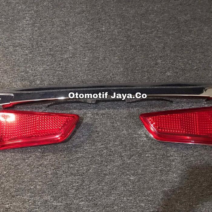 Trunklid + Reflektor Bagasi Grand Avanza Xenia Chrome 2015 2016 2017 2018 Original Dan Terpercaya