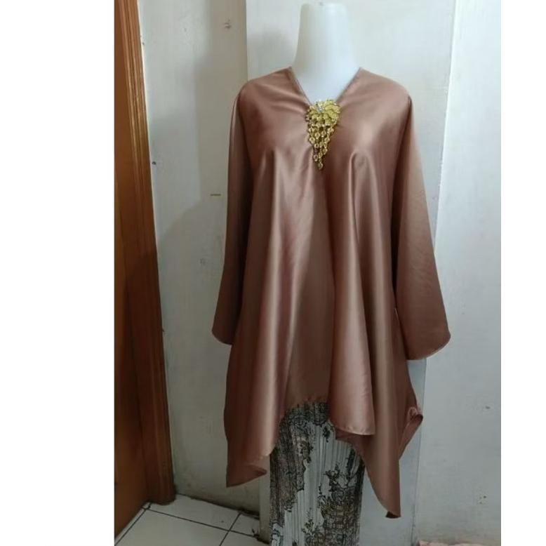 Kebaya  Maya Tunik Silk Kondangan / Kebaya Satin Tunik elegan wear