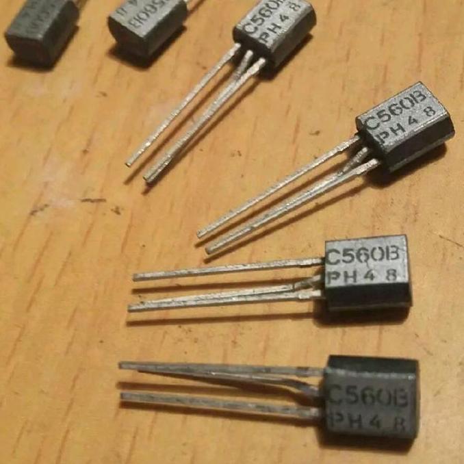 TRANSISTOR BC560 BC 560B BC 560 B C560 B C560B BC560B PUTIH ORIGINAL PHILIPS NOS BBM27