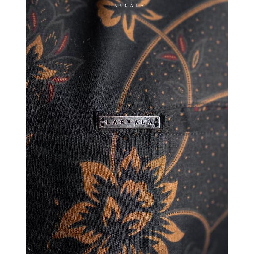 Riore- Laskala Batik Haikal Kemeja Batik Pria Slimfit Lengan Panjang