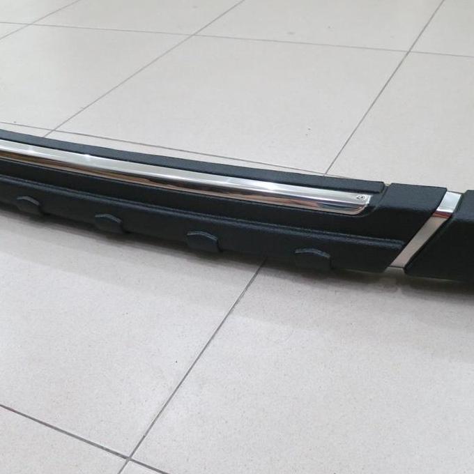 Pengaman bumper bekang avanza 2012-2018