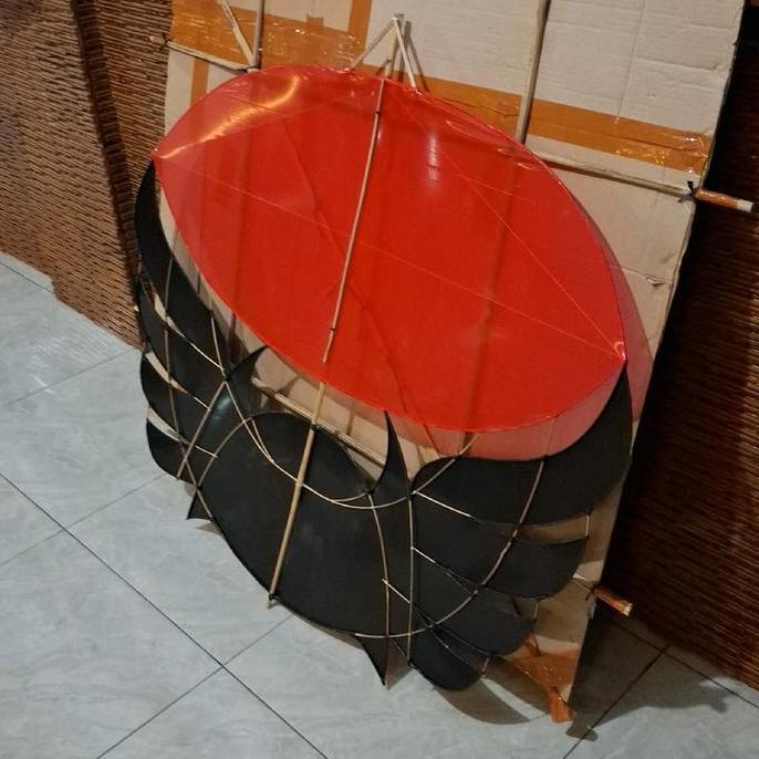 LAYANGAN RAM RAMAN 1 meter + sendaren sudah tes terbang