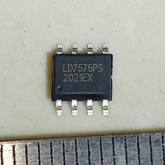 LD7575PS SMD LD7575 LD 7575 PS IC PWM CONTROLLER SOP-8 LD7575P5 SE27