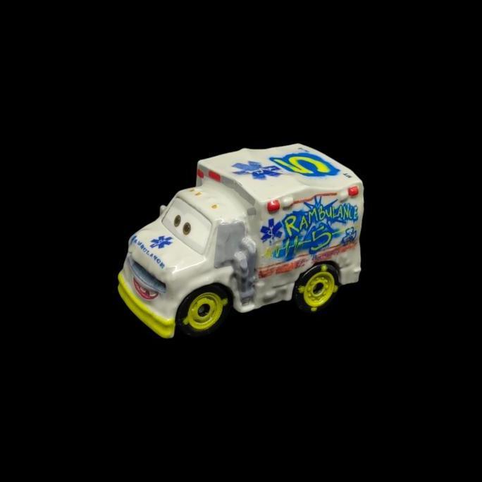 DISNEY CARS MINI RACERS NO 32 DR. DAMAGE BLIND BAGS LOOSE DIECAST NOT HOT WHEELS RG99