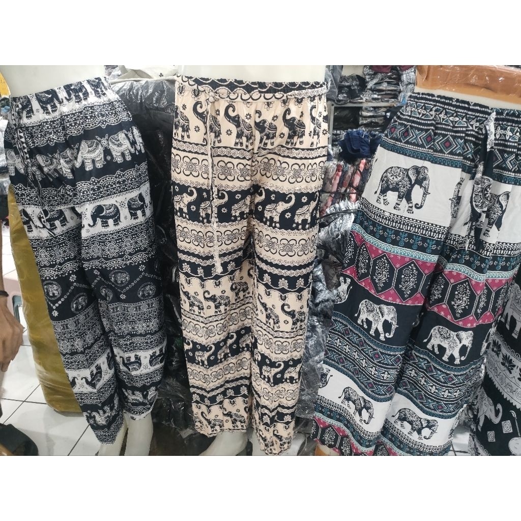 CELANA PANJANG KULOT RAYON MOTIF GAJAH / BUNGA JUMBO