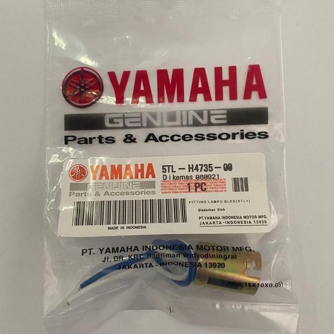 Fiting Lampu Stop Belakang Yamaha