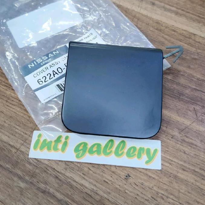 Tutup Derek Cover Towing Bumper Depan Nissan Latio Original