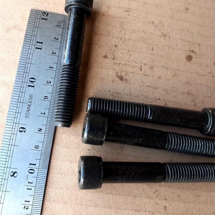 BAUT L BAJA M12X75 / BAUT L BAJA M12 X 75 / BAUT L M12X75 BAJA HITAM