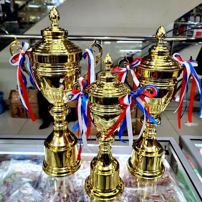 piala /trophy bahan full  metal/ logam set besar