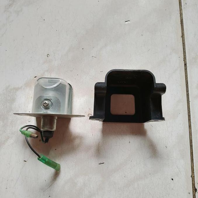 Lampu Plat Nomer Belakang Isuzu Elf Orisinil