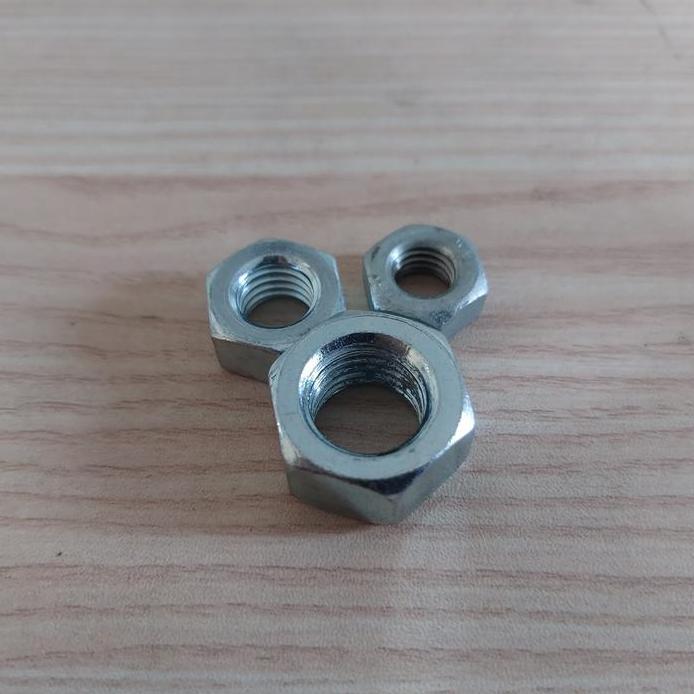NUT / MUR GALVANIS HILTI M20