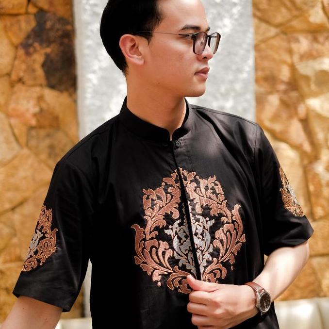 Bastoh Baju Koko Pria Bordir Kuro