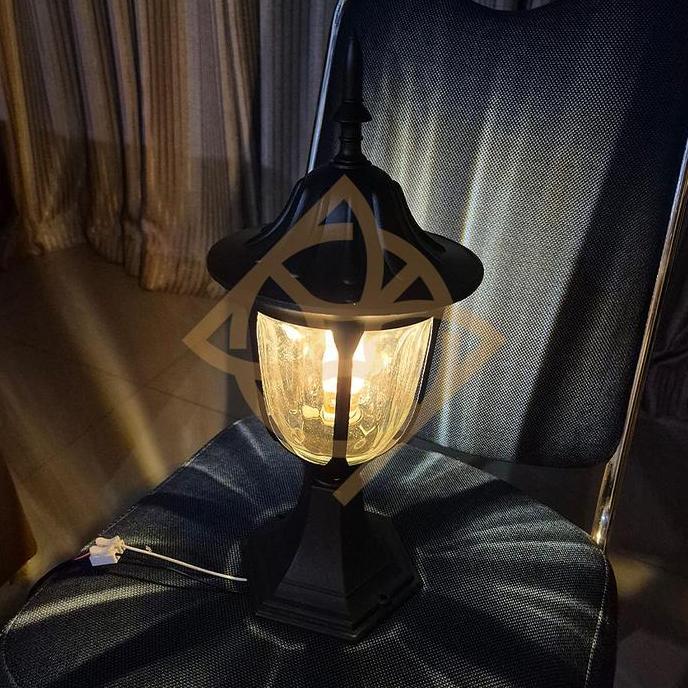 Lampu Tembok Pagar Klasik Besi Hias Dekorasi Dinding Outdoor Teras Taman Tahan Air Hujan