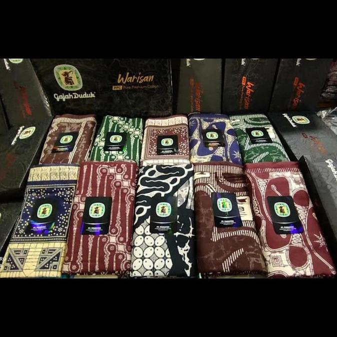 Gajah Duduk Warisan Batik