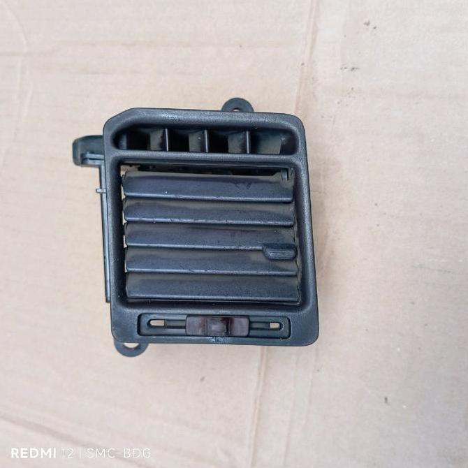 KISI LUBANG LOBANG AC DASHBOARD BAGIAN KANAN RH TOYOTA CORONA AT 151 ORIGINAL COPOTAN 2ND