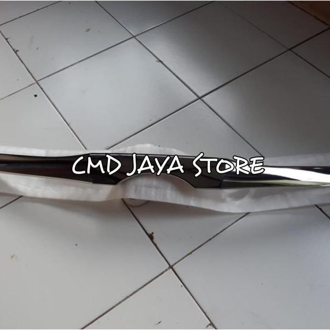 PIXKO List Kap Mesin Innova 2012-2014 Chrome