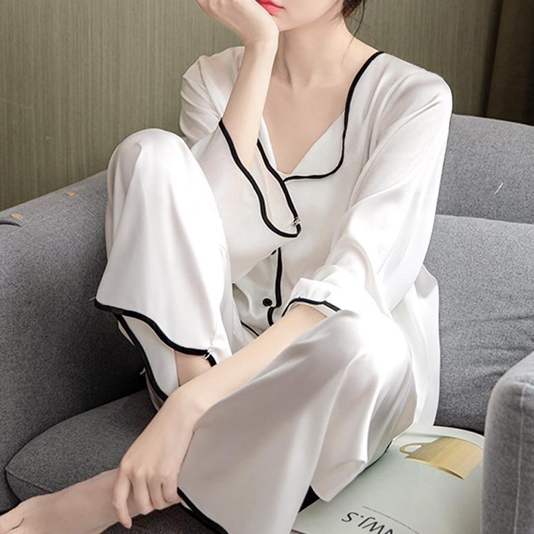 Piyama Wanita Premium Ice Silk  | Baju Tidur Lengan Panjang Simple Elegan  Adem & Nyaman Dipakai di 