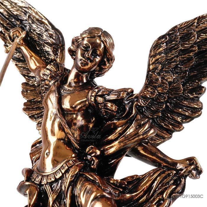 Patung St. Mikael, Toko rohani AVILA