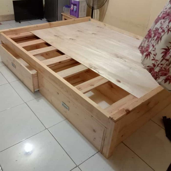 dipan ranjang tempat tidur laci kayu jati Belanda minimalis
