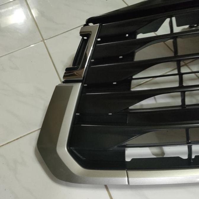 Grill Innova Reborn Facelift 2021 Ori Type G Silver