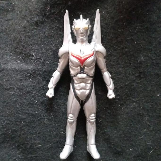 Bandai 14 Cm Ultra Hero Series Ultraman Noa