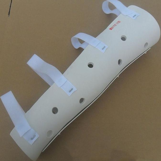 HAZTFRIOR Penyangga Lutut Adjustable Gips Kaki Patah Polimer Breathable Untuk Rehabilitasi Pasca Ope