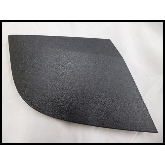 DISKON COVER GRILL WIPER KANAN MERCY W169 - RH GENUINE PARTS 