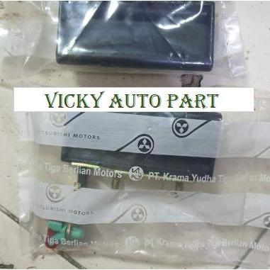 Handle Pintu Bagasi Belakang Mitsubishi Kuda