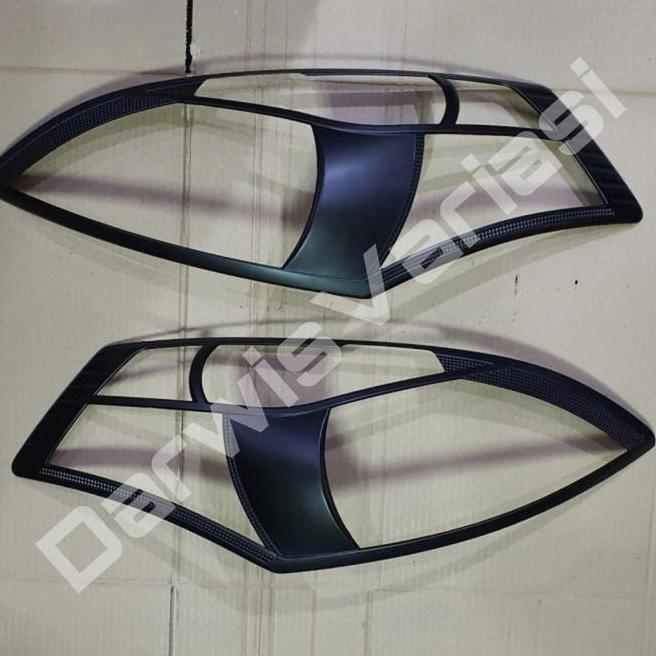 Garnish Lampu Lama 2013 Hitam Doff Depan Ertiga 2013-2017.